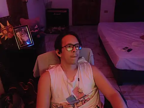 Pit xxz online show from December 4, 2025, 4:33 am