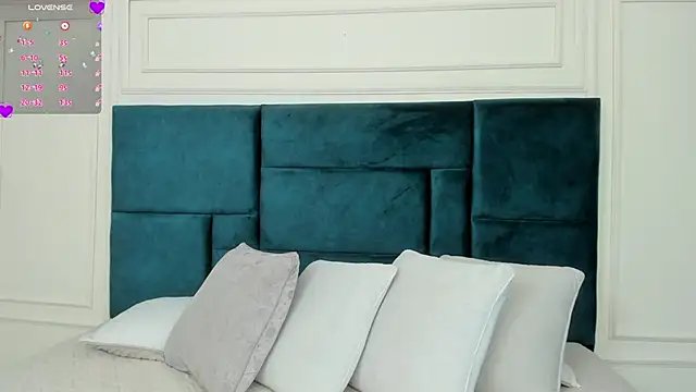 Charlotte Mayer online show from February 1, 2025, 11:32 am