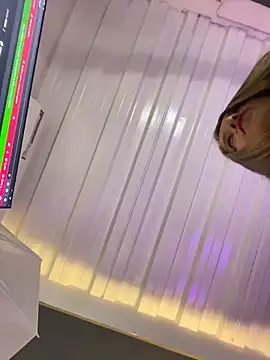 gwen ashly online show from March 13, 2026, 8:59 pm