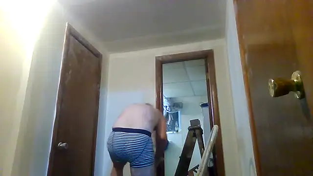 hungverrec online show from September 14, 2025, 8:02 am