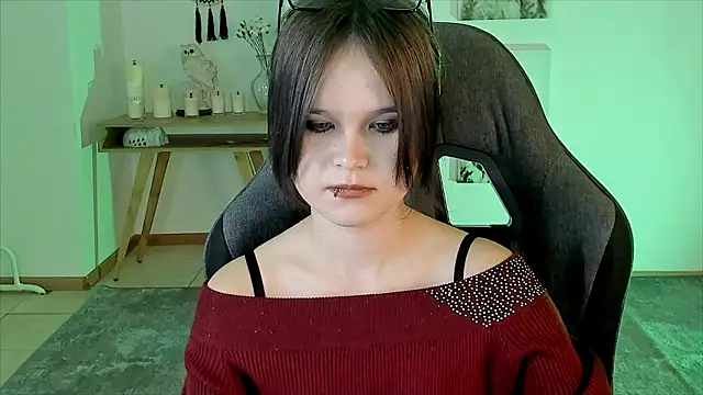 Elainebeness online show from December 4, 2024, 12:25 pm