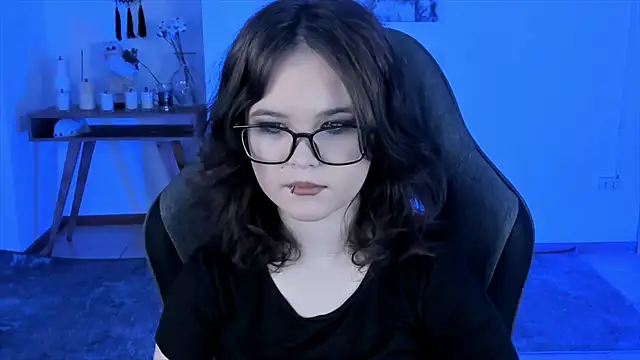 Elainebeness online show from December 29, 2024, 6:38 pm