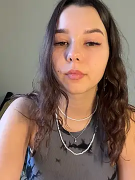 PoppyRobinson online show from January 18, 2025, 8:10 am