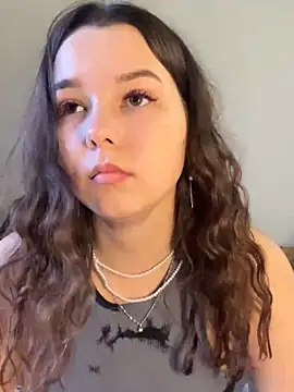 PoppyRobinson online show from January 18, 2025, 11:11 am