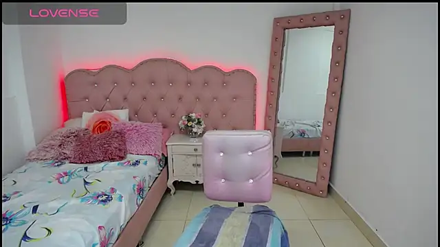 Kathleen Rodriguez online show from January 29, 2025, 10:58 am