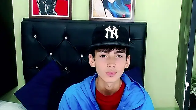 ttimy x boy online show from January 15, 2025, 7:55 pm