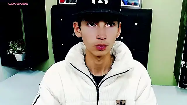 ttimy x boy online show from January 19, 2025, 1:00 am