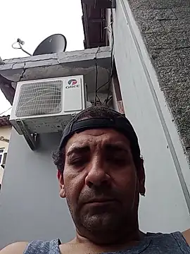 Gostozim7 online show from November 3, 2025, 8:32 pm