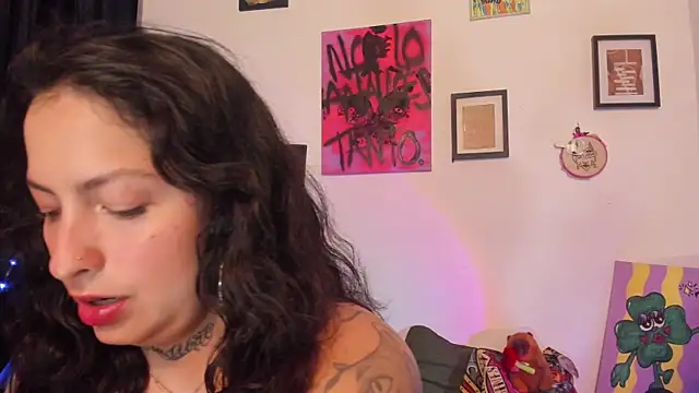 Snapshot of badsombra chatting on November 15, 2025, 7:10 pm badsombra online show from November 15, 2025, 7:10 pm