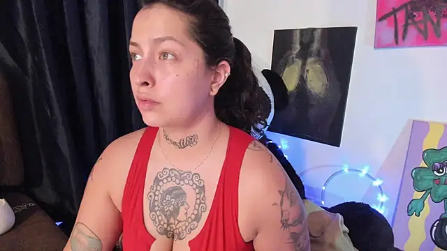 Snapshot of badsombra chatting on November 26, 2025, 5:03 pm badsombra online show from November 26, 2025, 5:03 pm