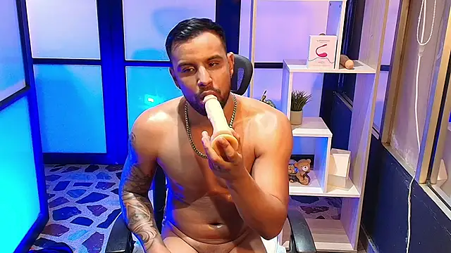 JackBlanco  online show from March 11, 2025, 11:26 pm