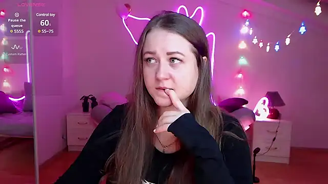 LizzyShine online show from January 9, 2025, 6:04 pm