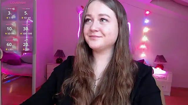 LizzyShine online show from February 13, 2025, 6:38 pm