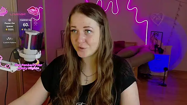 LizzyShine online show from December 4, 2025, 11:08 am