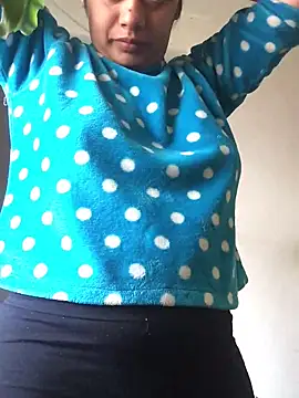 Miss oliviaa online show from March 11, 2025, 11:33 am