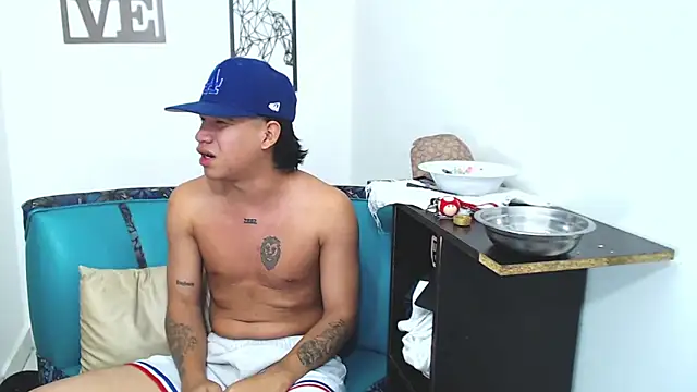 logannth online show from April 10, 2026, 9:52 pm