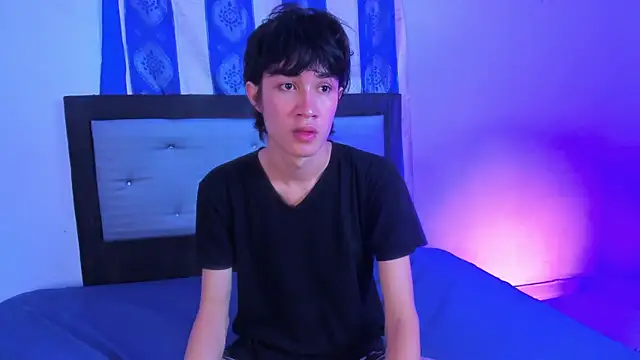 Snapshot of Johhan__Lee chatting on December 17, 2024, 3:06 am Johhan Lee online show from December 17, 2024, 3:06 am