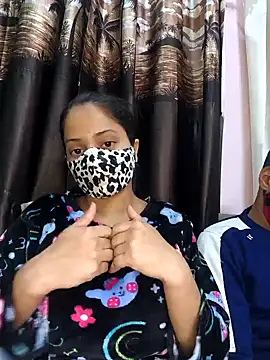 bigtitsqueen online show from January 27, 2025, 4:54 pm