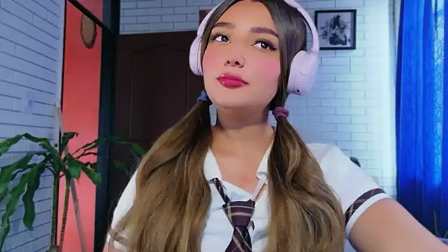 Afrodita Shalom online show from November 24, 2025, 7:46 pm