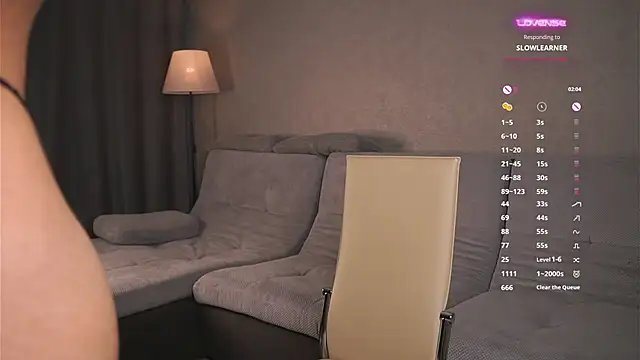 VeronaAppleberry online show from March 3, 2025, 4:58 am