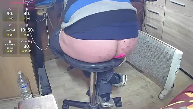 Snapshot of misteryman1956 chatting on March 18, 2025, 2:37 pm misteryman1956 online show from March 18, 2025, 2:37 pm