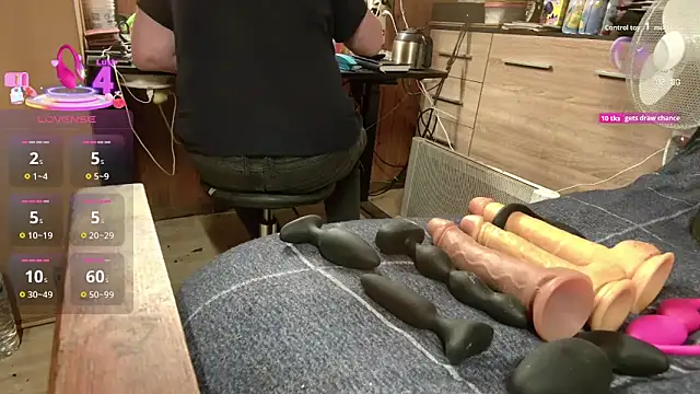 Snapshot of misteryman1956 chatting on October 7, 2025, 6:38 pm misteryman1956 online show from October 7, 2025, 6:38 pm