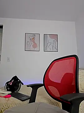 VictoriaEvaans  online show from February 9, 2025, 5:43 pm