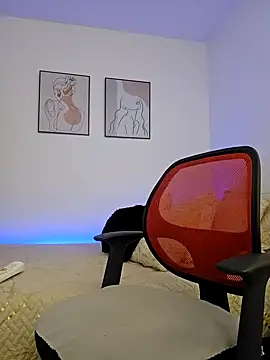 VictoriaEvaans  online show from March 1, 2025, 10:10 pm