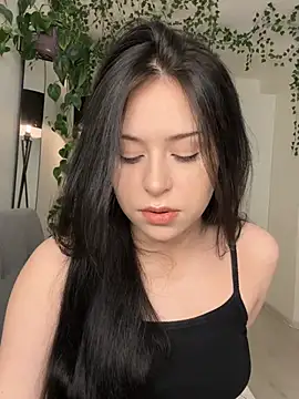  SweetCandyy online show from December 15, 2024, 5:31 pm