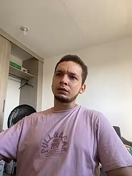 LabronsAd online show from December 10, 2024, 7:32 pm