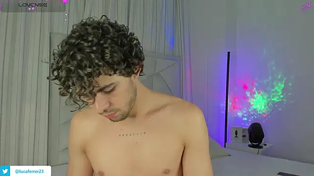 Luca ferrer  online show from February 10, 2026, 3:10 am