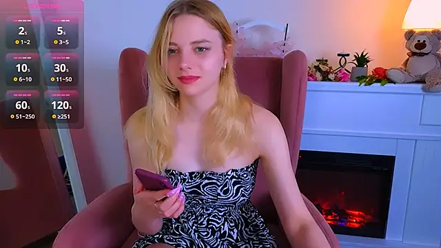 Snapshot of MirraBellanta chatting on February 15, 2025, 1:53 am MirraBellanta online show from February 15, 2025, 1:53 am