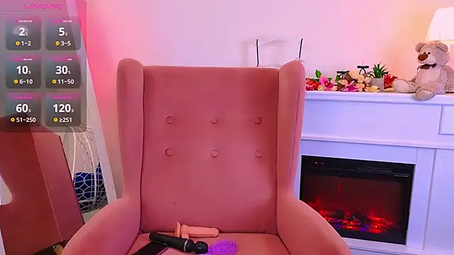 Snapshot of MirraBellanta chatting on March 9, 2025, 10:30 pm MirraBellanta online show from March 9, 2025, 10:30 pm