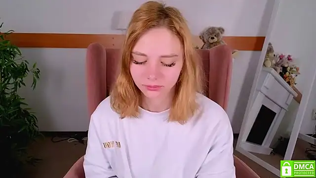 Snapshot of MirraBellanta chatting on October 25, 2025, 8:58 pm MirraBellanta online show from October 25, 2025, 8:58 pm