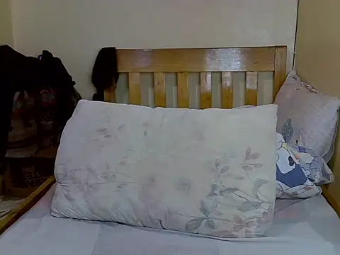 Snapshot of Horny-slut_ chatting on March 23, 2025, 8:48 am Horny-slut online show from March 23, 2025, 8:48 am