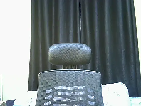 Snapshot of Horny-slut_ chatting on September 18, 2025, 5:53 am Horny-slut online show from September 18, 2025, 5:53 am