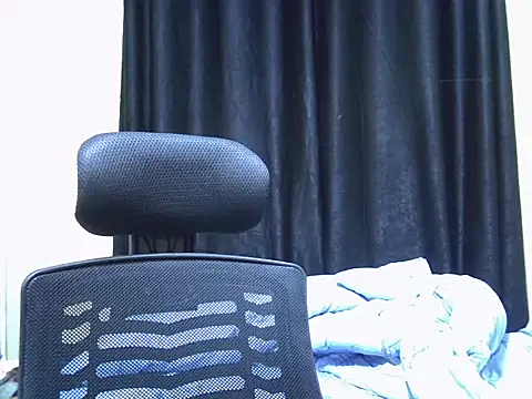 Snapshot of Horny-slut_ chatting on September 19, 2025, 4:36 am Horny-slut online show from September 19, 2025, 4:36 am