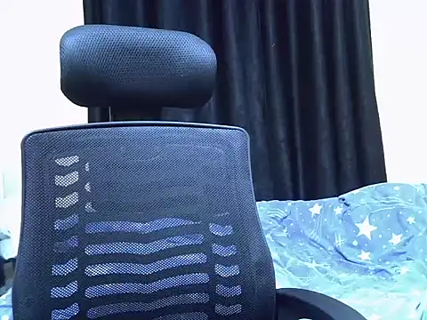 Snapshot of Horny-slut_ chatting on December 3, 2025, 2:26 pm Horny-slut online show from December 3, 2025, 2:26 pm