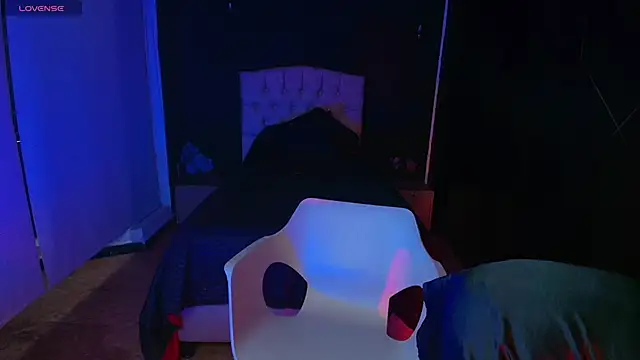 NatashaMason  online show from March 11, 2025, 11:33 am