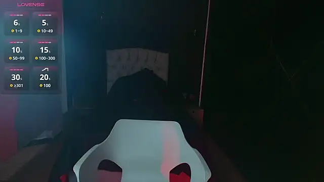 NatashaMason  online show from March 12, 2025, 11:53 am