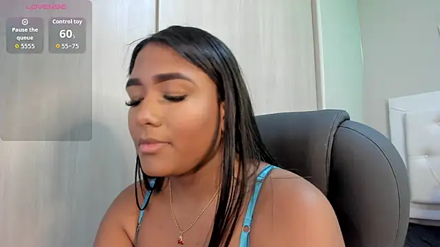 Snapshot of nicole__parker1 chatting on March 4, 2026, 1:17 pm nicole parker1 online show from March 4, 2026, 1:17 pm