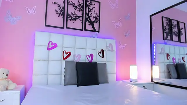 RenataJhonson  online show from February 28, 2025, 4:43 am