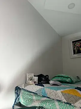 linatarens online show from February 6, 2025, 10:04 am