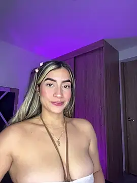 Issabela G1 online show from December 6, 2024, 3:55 pm