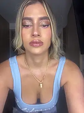 Issabela G1 online show from December 10, 2024, 10:26 pm