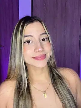 Issabela G1 online show from January 13, 2026, 1:22 am