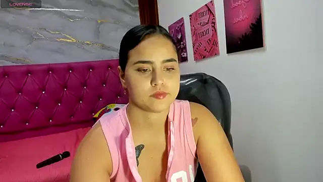 Snapshot of Helen_russo chatting on July 9, 2026, 12:15 am Helen russo online show from July 9, 2026, 12:15 am