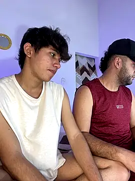 Valerio 22 online show from December 14, 2025, 7:40 pm