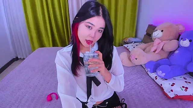 Dollyaa online show from October 4, 2025, 12:36 pm