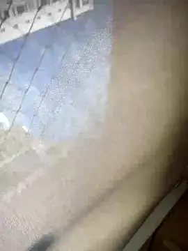 spacegirlll online show from September 9, 2025, 11:21 am